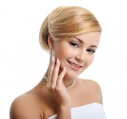 手部皱纹 2025 填充警报：玻尿酸 1 个月就被代谢！多伦多美蒂芳华 M Medi Spa 为您解忧